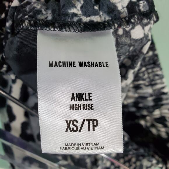 Express Outlet High Rise Animal Print Ankle Jogger Size XS - Picture 5 of 7